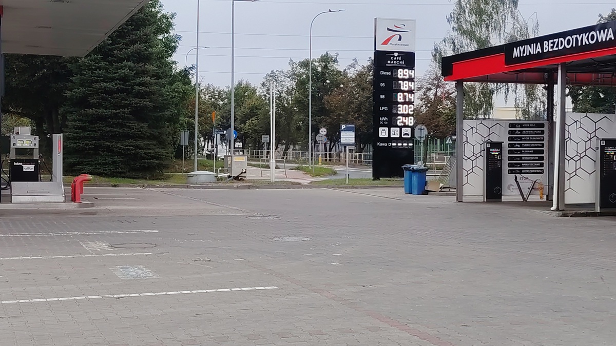 Aktualne Ceny Paliw W Ostródzie 25.09.2026. Tankuj Z Naszym Głosem!