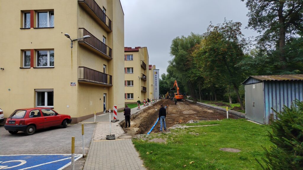 Ruszył remont parkingu przed Poradnią Psychologiczno-Pedagogiczną w Ostródzie 6 Ruszył Remont Parkingu Przed Poradnią Psychologiczno-Pedagogiczną W Ostródzie