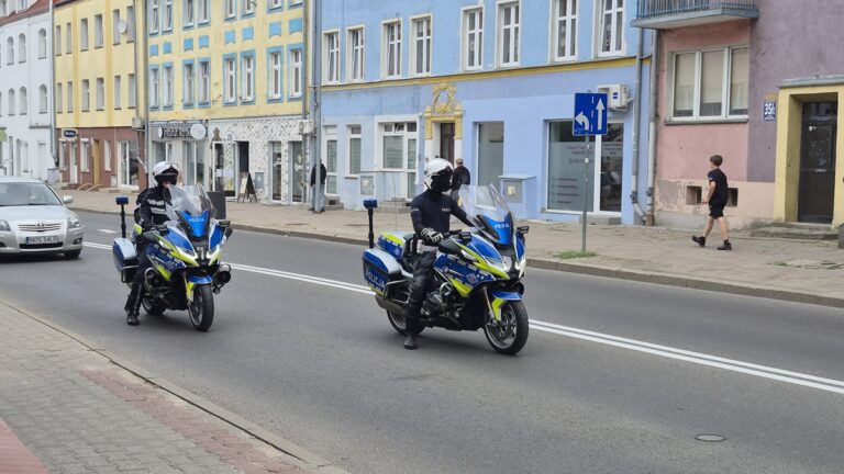 Ciężka Noga Seniora W Kajkowie. Dostał Mandat I Wezwanie Do Sądu.