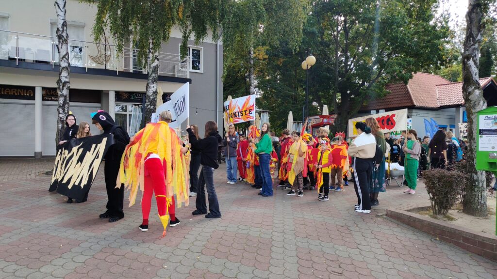 Parada smoków zamknęła Ostródologię — Tydzień Lokalnego Patriotyzmu 3 Parada Smoków Zamknęła Ostródologię — Tydzień Lokalnego Patriotyzmu