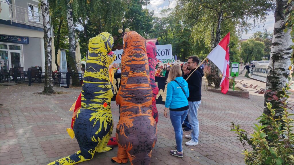 Parada smoków zamknęła Ostródologię — Tydzień Lokalnego Patriotyzmu 8 Parada Smoków Zamknęła Ostródologię — Tydzień Lokalnego Patriotyzmu