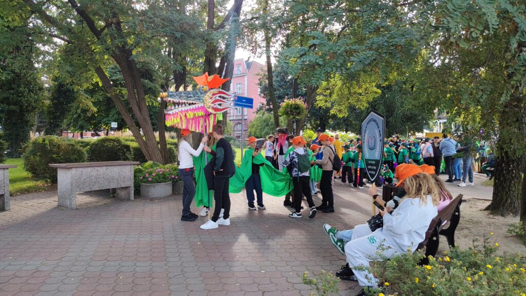 Parada smoków zamknęła Ostródologię — Tydzień Lokalnego Patriotyzmu 9 Parada Smoków Zamknęła Ostródologię — Tydzień Lokalnego Patriotyzmu
