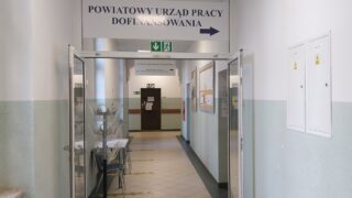 Bezrobocie w dół, Urząd Pracy uruchamia kolejne programy wsparcia