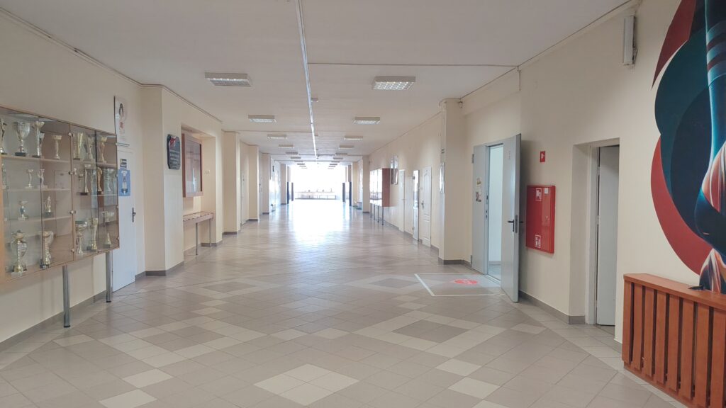 W takich warunkach uczą się ostródzkie dzieci. Nowe skrzydło SP4 otwarte 2 W Takich Warunkach Uczą Się Ostródzkie Dzieci. Nowe Skrzydło Sp4 Otwarte.