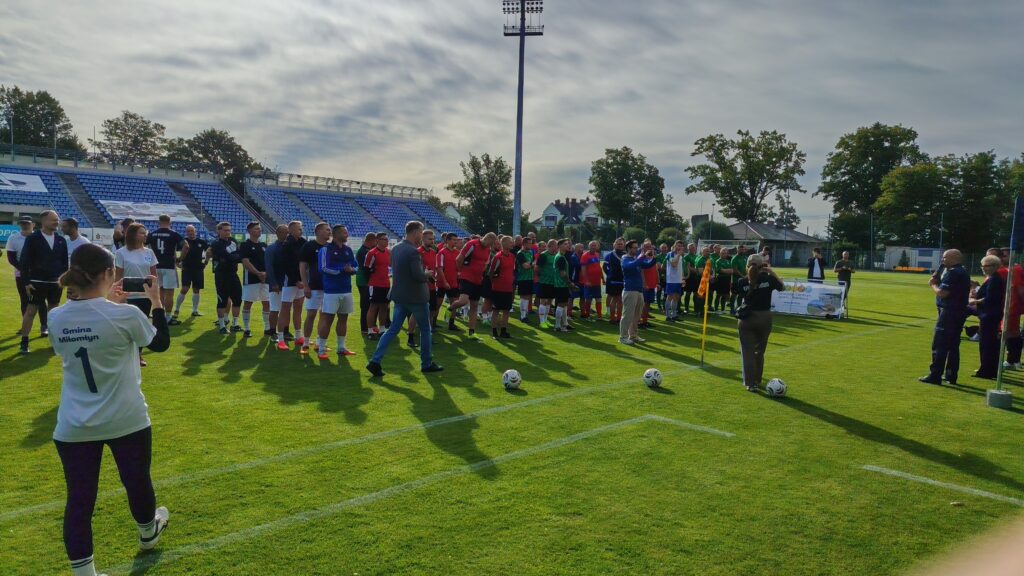 II Turniej Piłki Nożnej Służb Mundurowych i Samorządowców wygrał Dąbrowski i spółka! 4 Ii Turniej Piłki Nożnej Służb Mundurowych I Samorządowców Wygrał Dąbrowski I Spółka