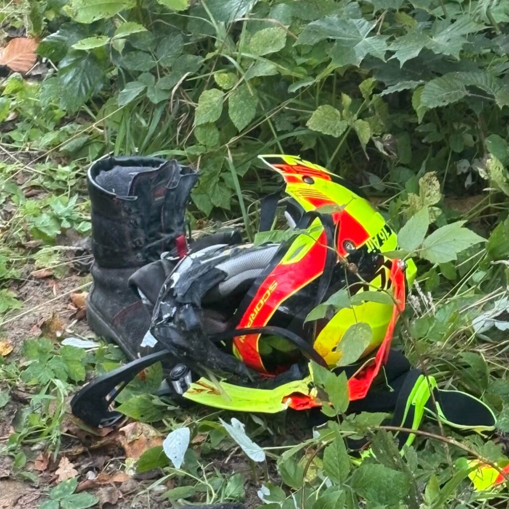 Wypadek na drodze leśnej Tarda-Winiec. Motocykliście pękł kask! 3 Wypadek Na Drodze Leśnej Tarda-Winiec. Motocykliście Pękł Kask!